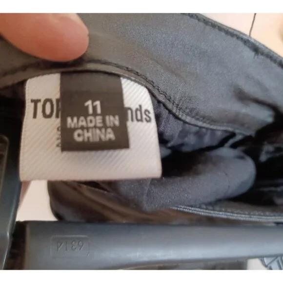 Top Trends Basic Collection Women Pants  Black Faux Leather Size 11 (30x28.5) - Picture 4 of 6